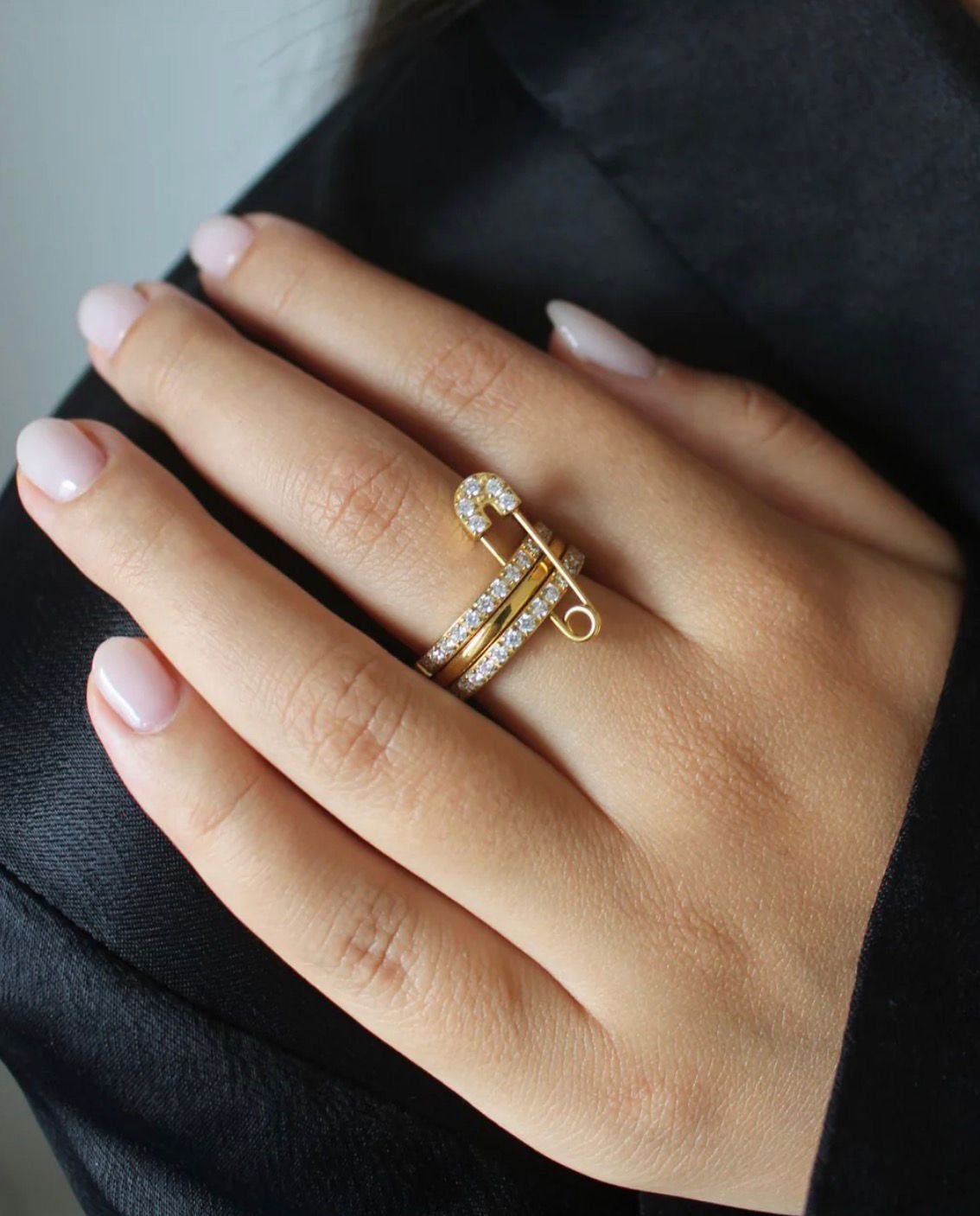 Pin ring