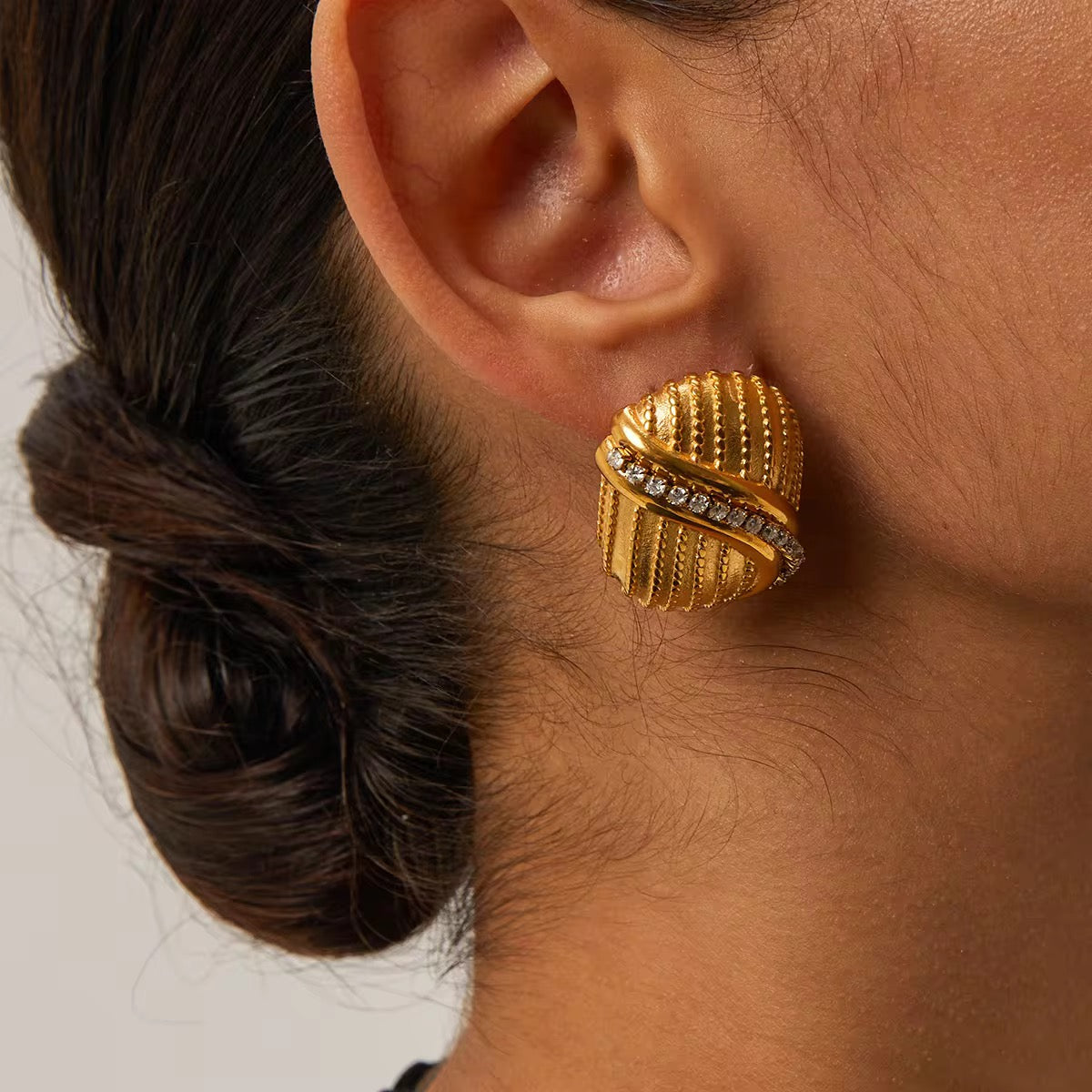 Julia Studs 21k