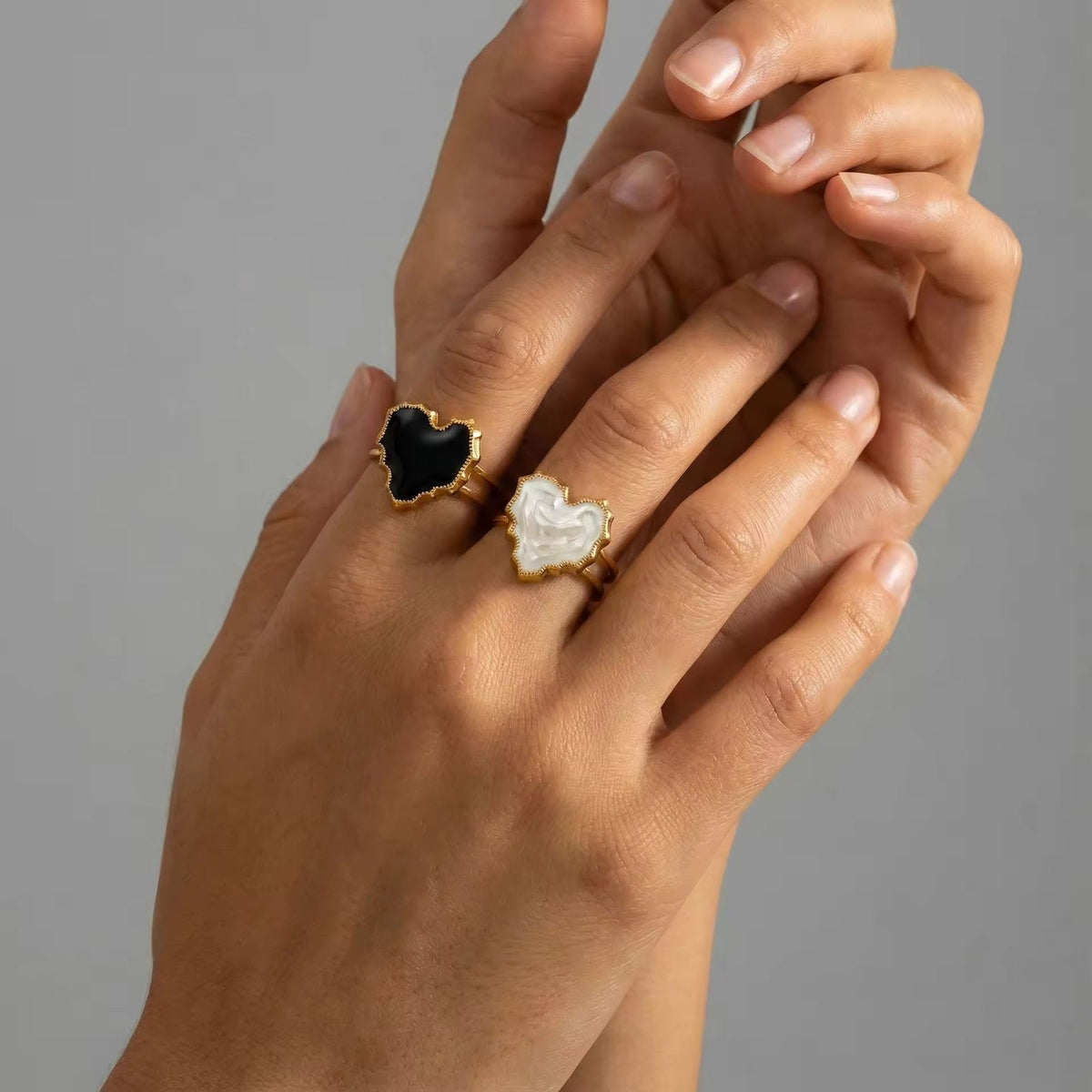 Enamel heart ring