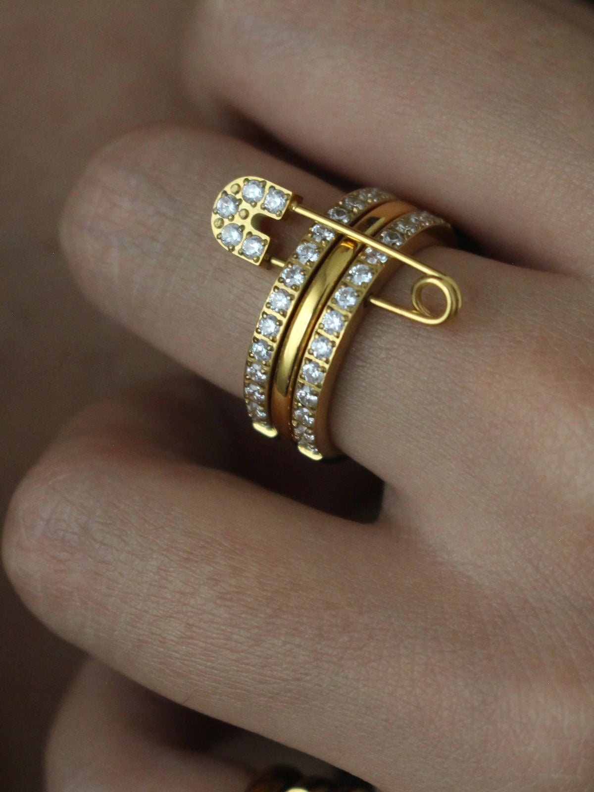 Pin ring