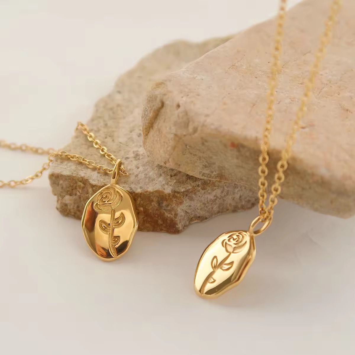 Vintage flower necklace