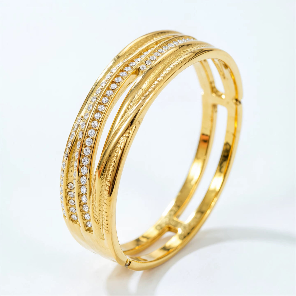 Luxe Wave Bangle
