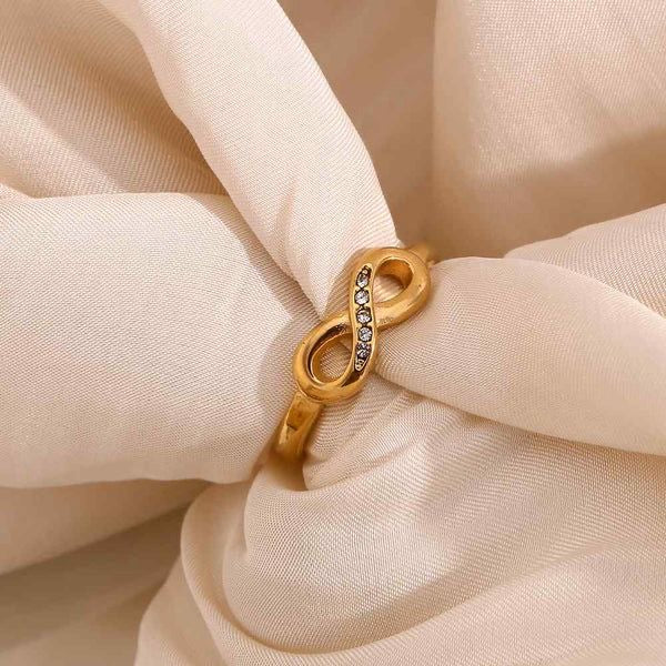Infinity stoned ring