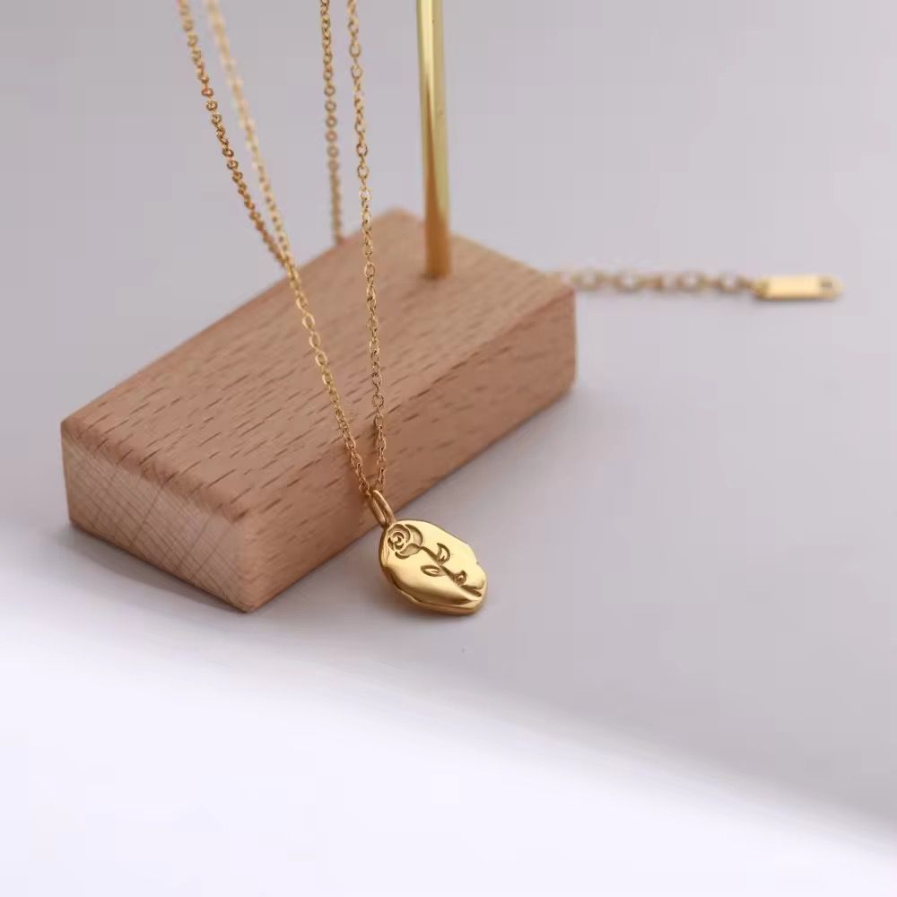 Vintage flower necklace