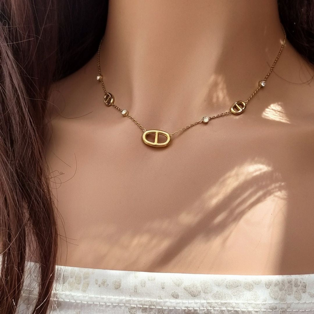 CD neckchain