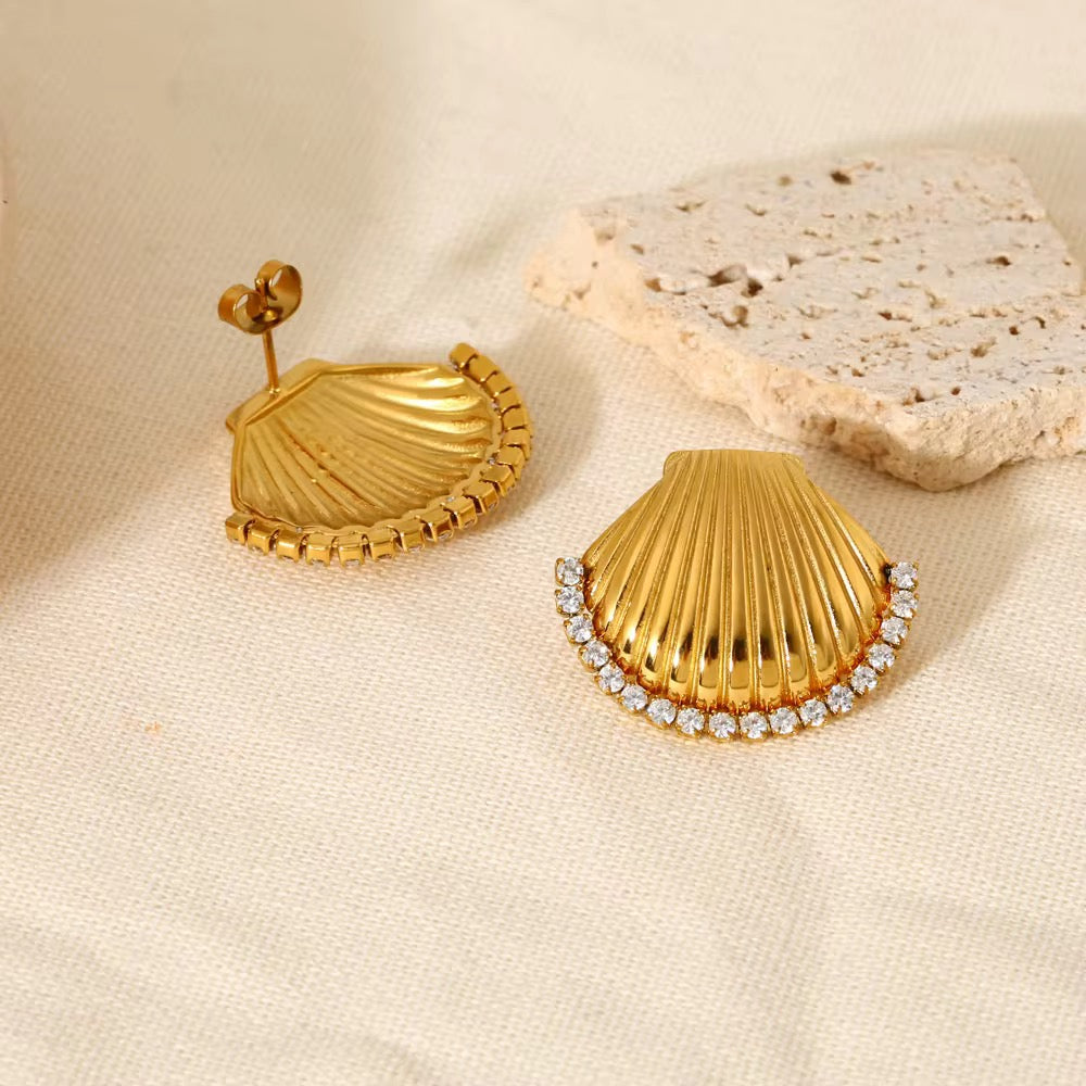 Sea shell stoned