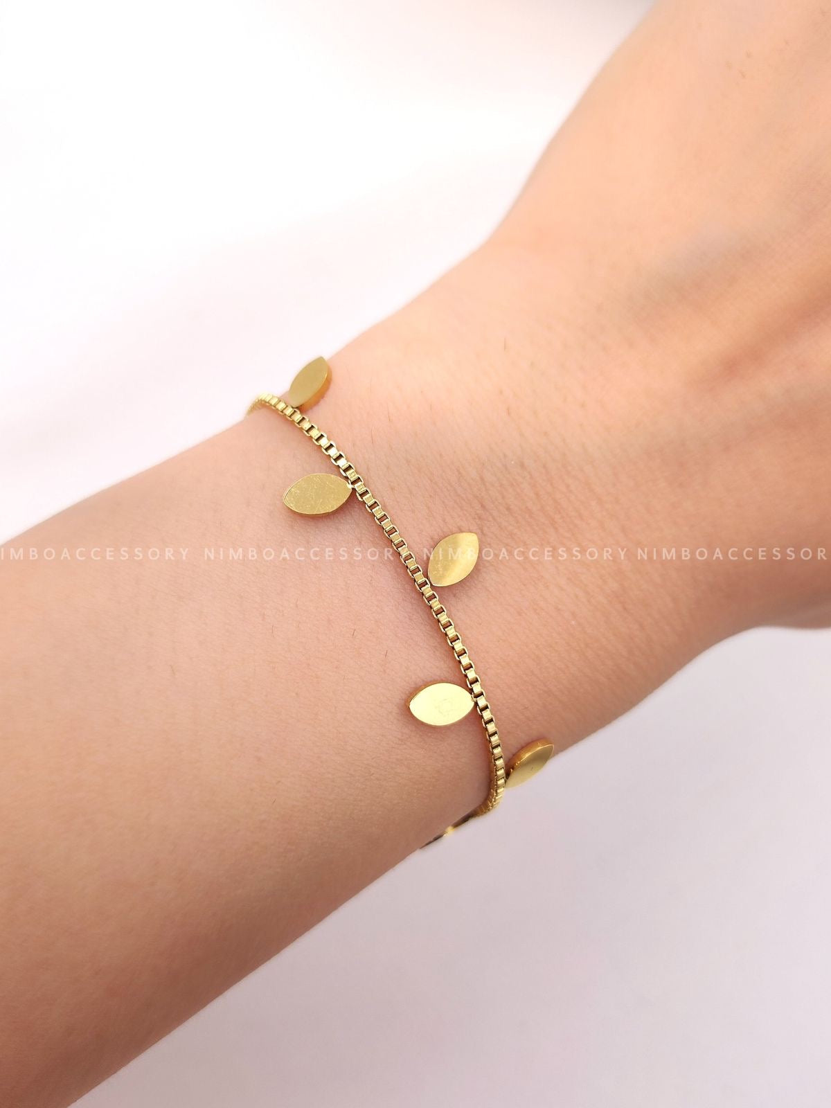 Leaf charm set