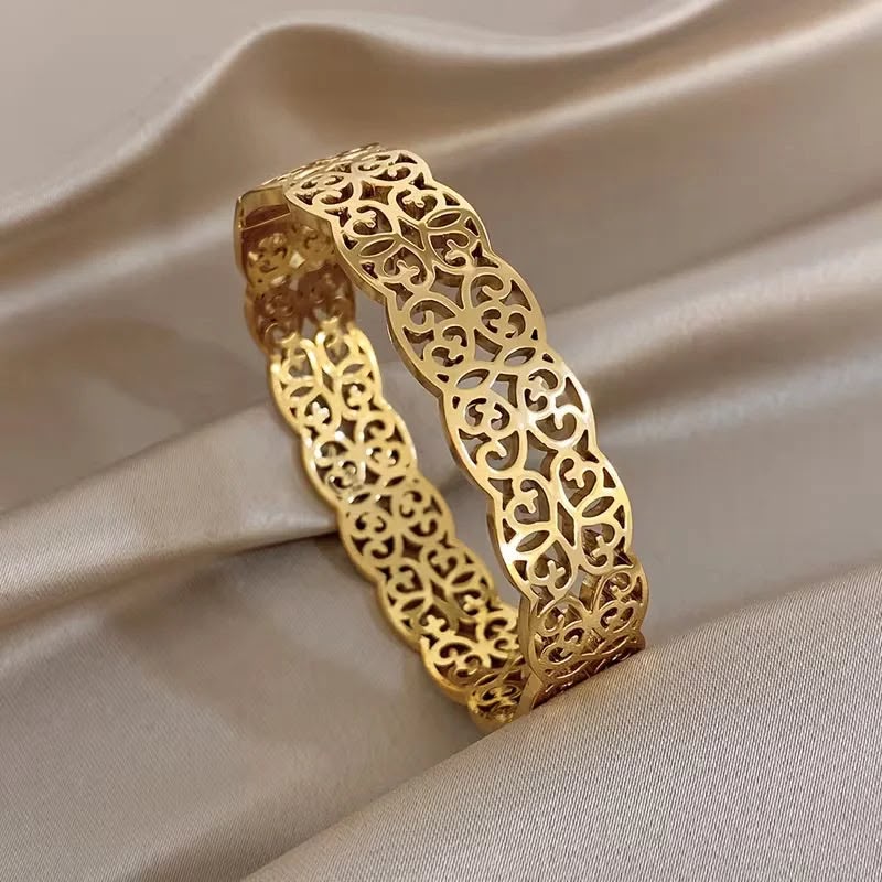 Aurevia Bangle