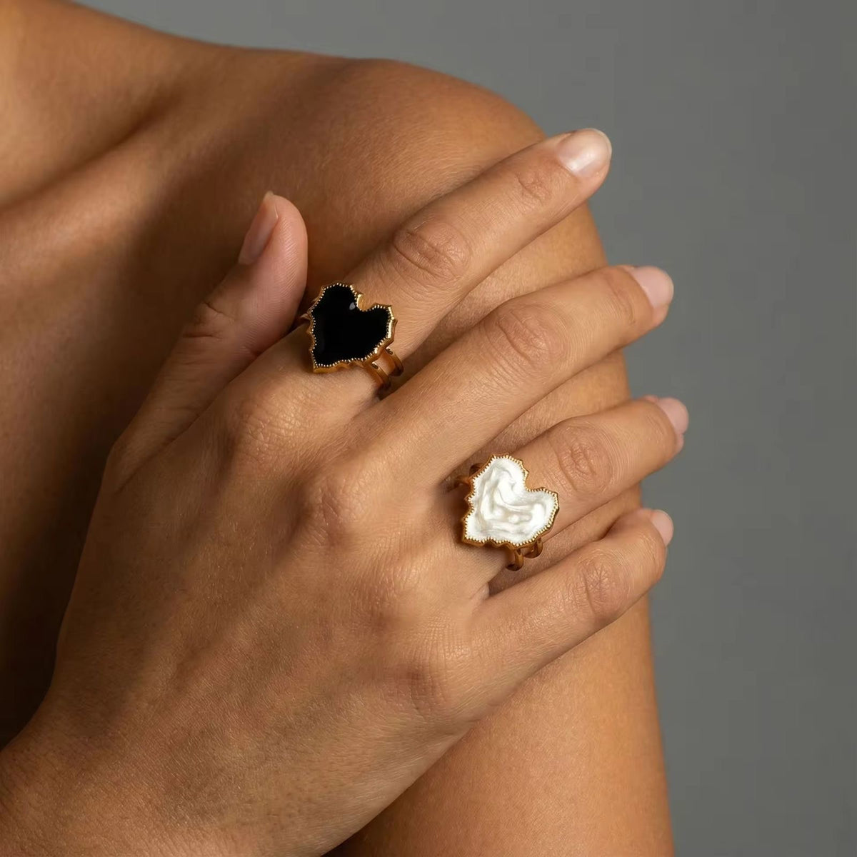 Enamel heart ring